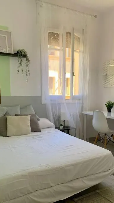 Residencia Santa Barbara Apartman Granada