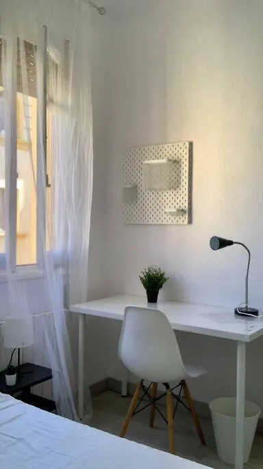 Residencia Santa Barbara Apartman Granada